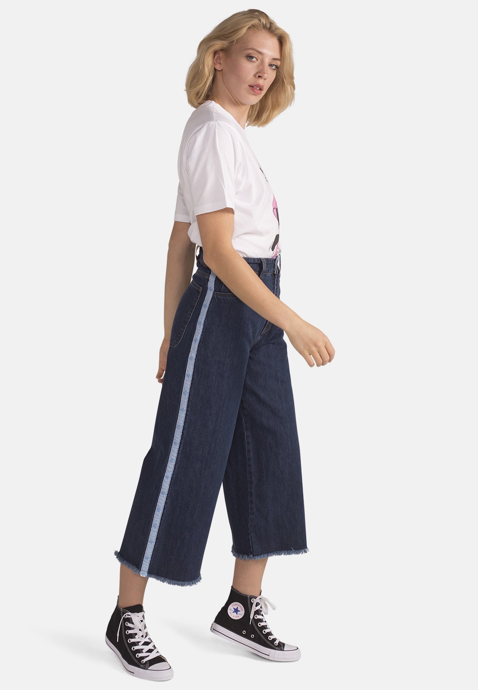 Colette Wide Leg Cropped Jean in Vintage Stonewash with Tape
